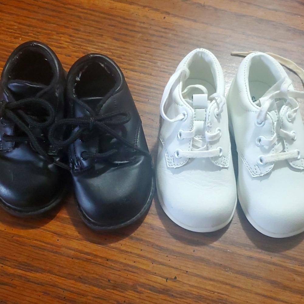 Stride Rite toddler dress shoes 2 pairs size 4 and 4.5
